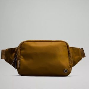 Lululemon • Everywhere Belt Bag in Large in Burnt Caramel